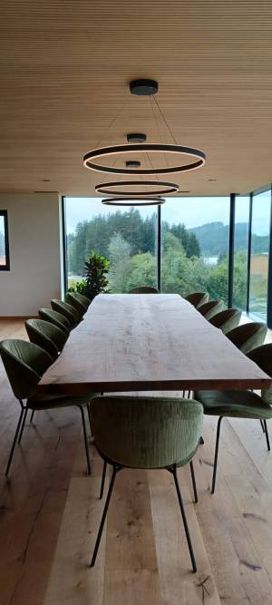 989530e1-a6e9-4fbf-b15a-420181aad8be